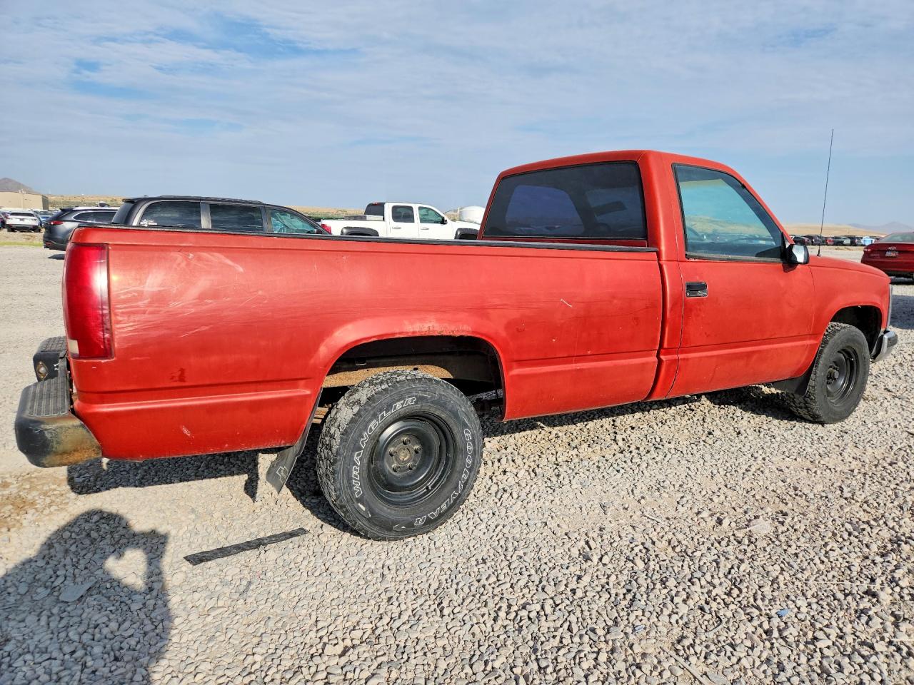1990 Chevrolet Gmt-400 C1500 Red vin: 1GCDC14ZXLE166279