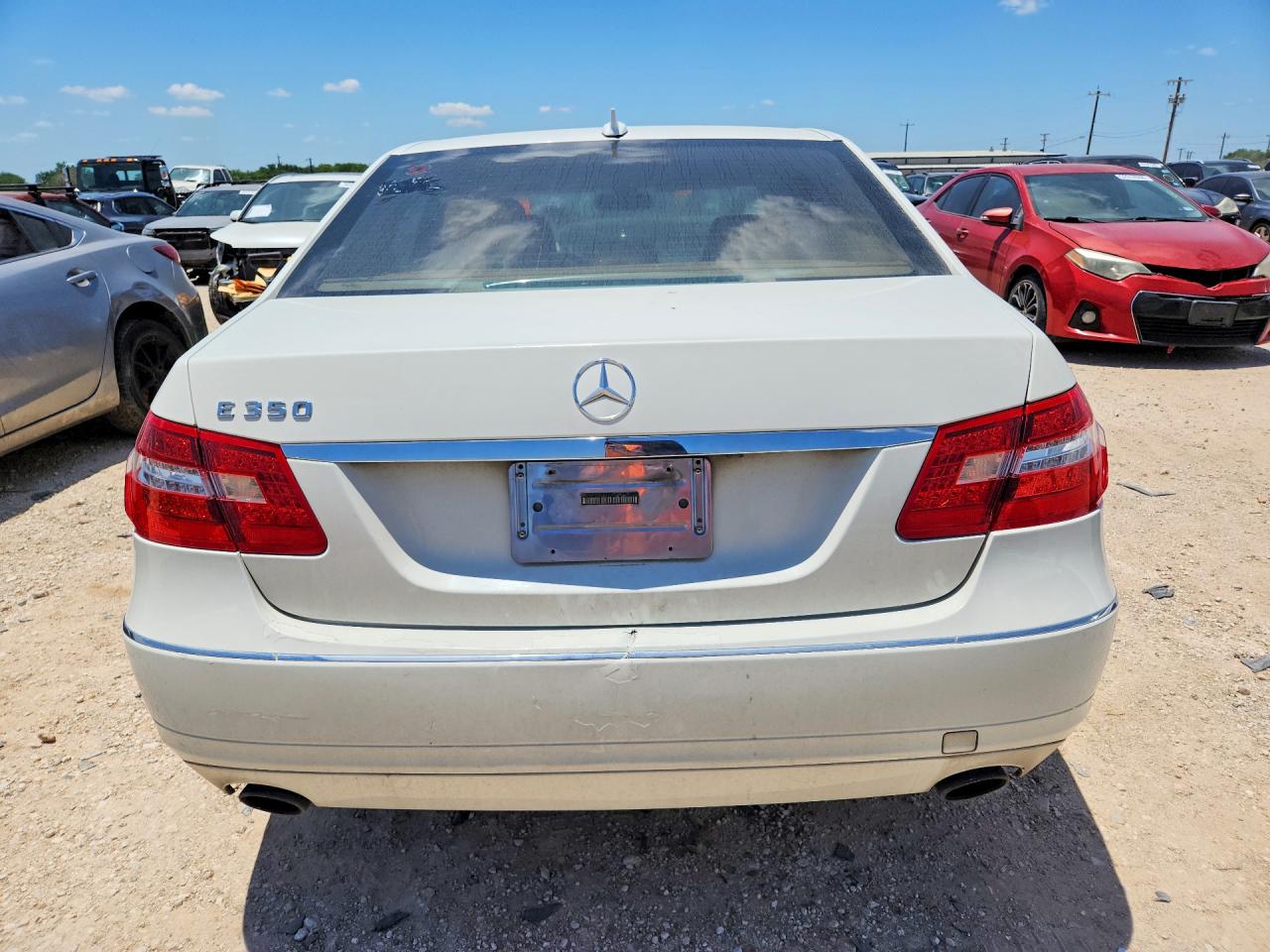 2010 Mercedes-benz E 350 Белый vin: WDDHF5GB6AA221027