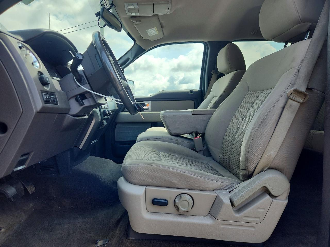 2010 Ford F150 Supercrew Gray vin: 1FTFW1EV5AKE26291
