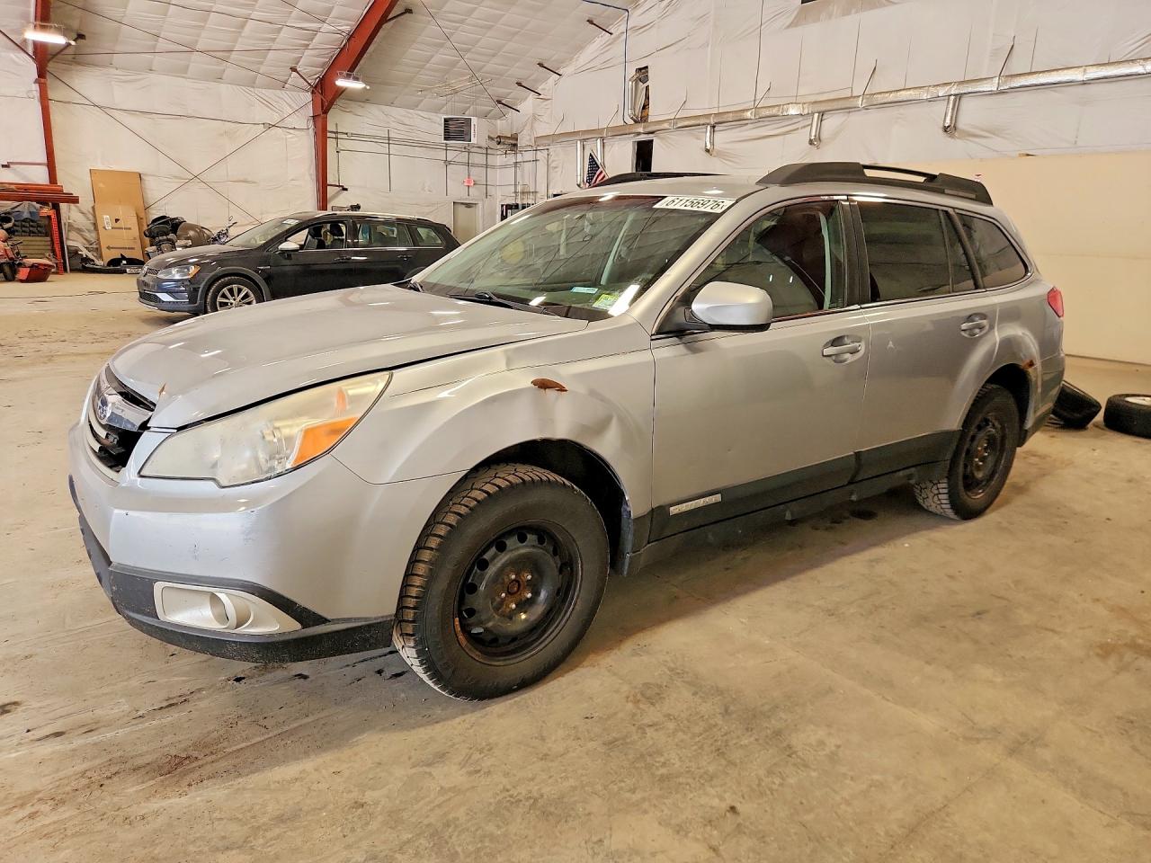 2012 Subaru Outback 2.5i Premium Серебряный vin: 4S4BRCCC7C3287874