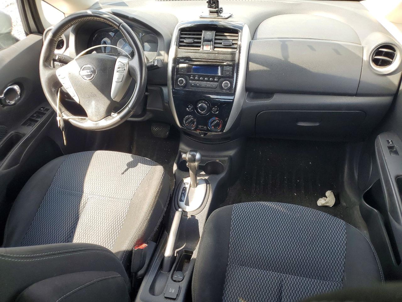 2015 Nissan Versa Note Sv Silver vin: 3N1CE2CP1FL400005