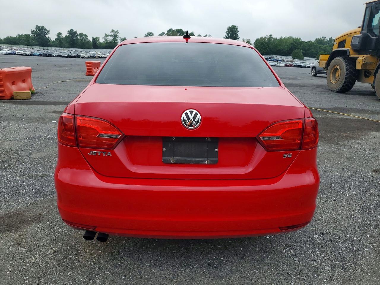 2014 Volkswagen Jetta Se Красный vin: 3VWD17AJ7EM373570