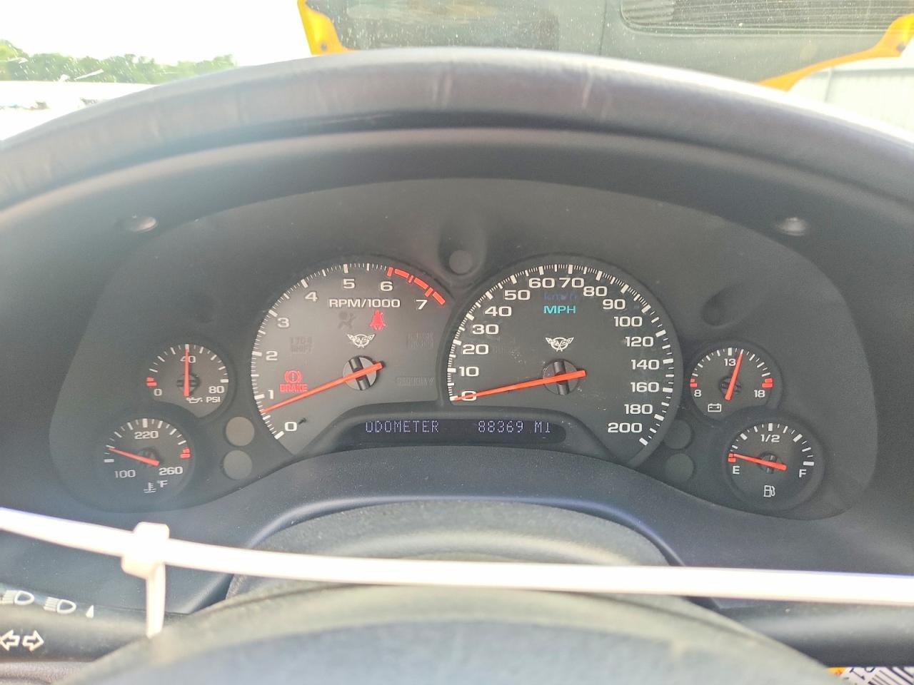 2000 Chevrolet Corvette Yellow vin: 1G1YY22G4Y5126595
