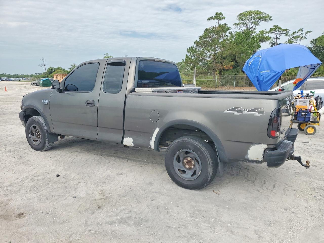 2002 Ford F150 Gray vin: 1FTRX18W42NB58994