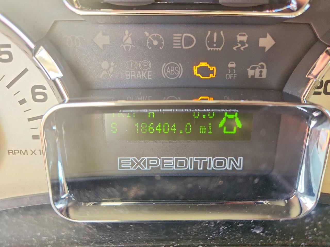 2012 Ford Expedition Xlt Burgundy vin: 1FMJU1J5XCEF07550