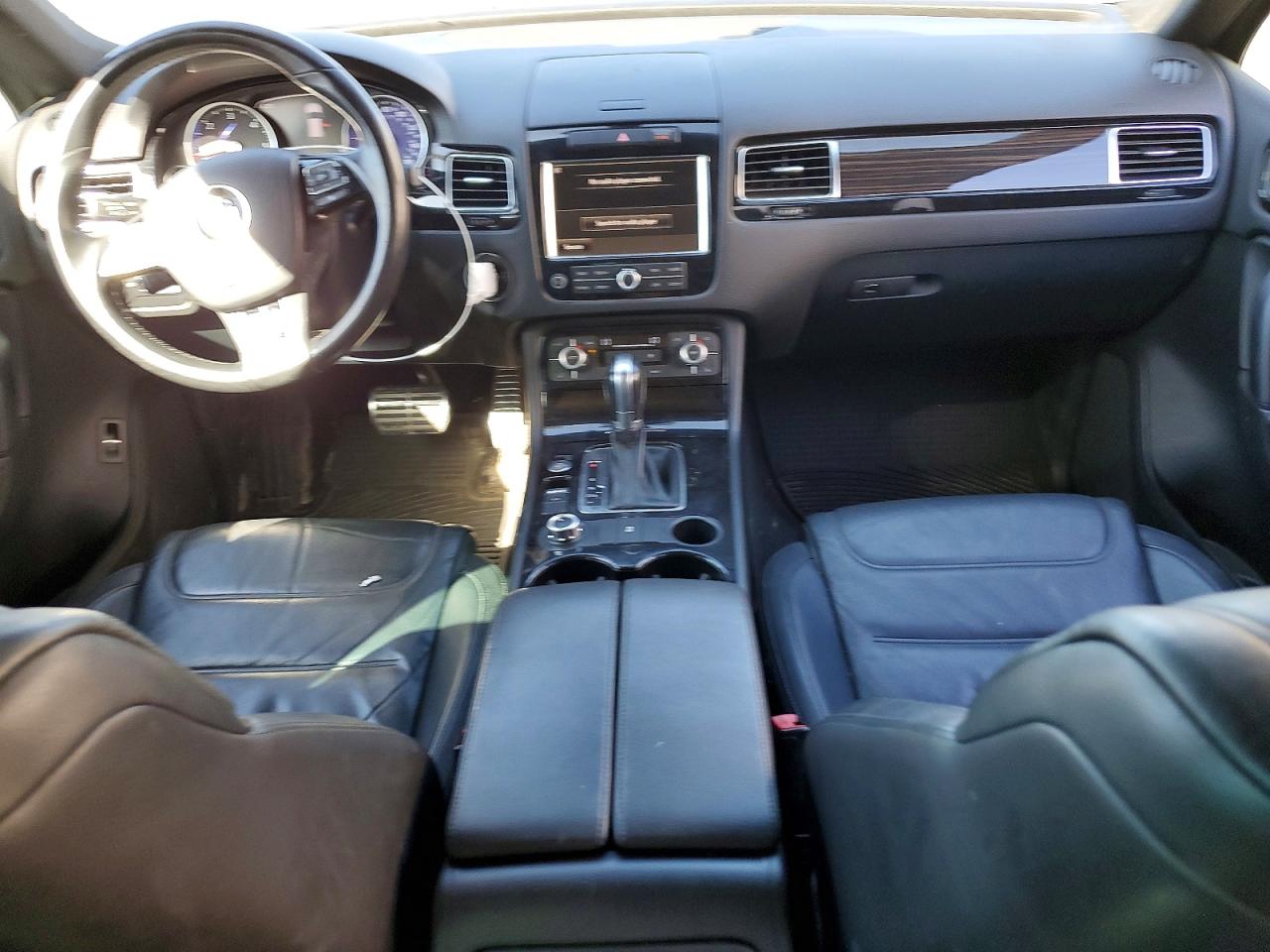 2014 Volkswagen Touareg V6 Tdi Black vin: WVGEP9BP5ED012298