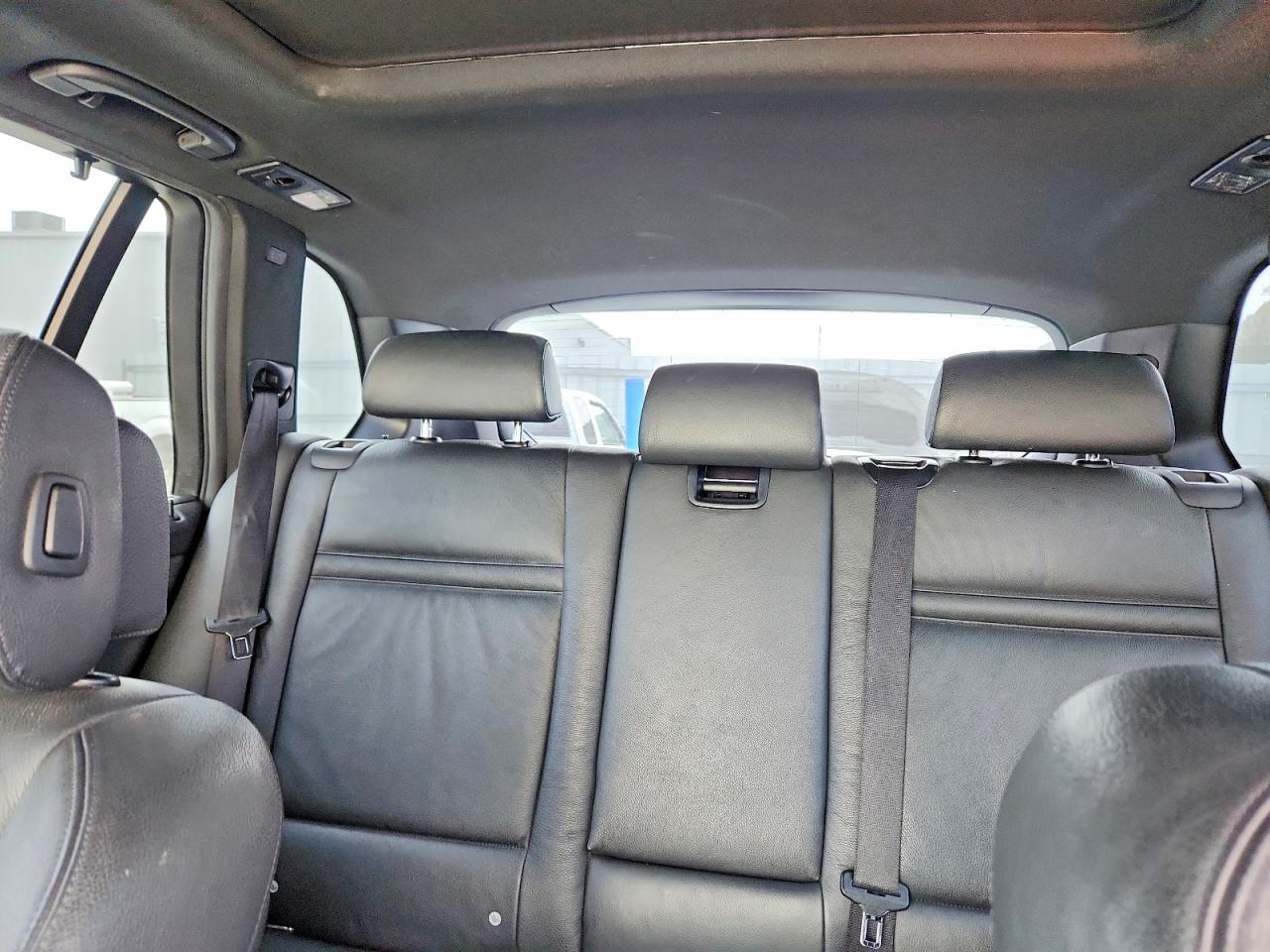 2010 Bmw X5 Xdrive30i White vin: 5UXFE4C58AL276550