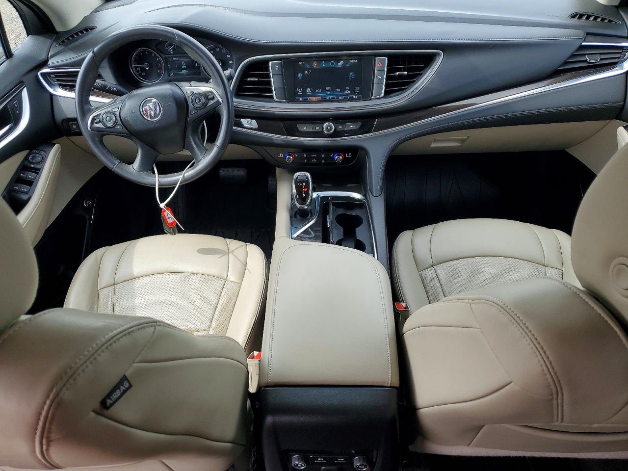 2018 Buick Enclave Essence Серый vin: 5GAERBKWXJJ202155