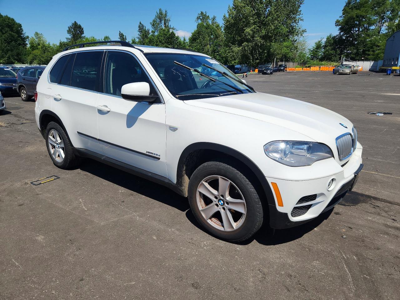 2013 Bmw X5 Xdrive35d White vin: 5UXZW0C59D0B92717