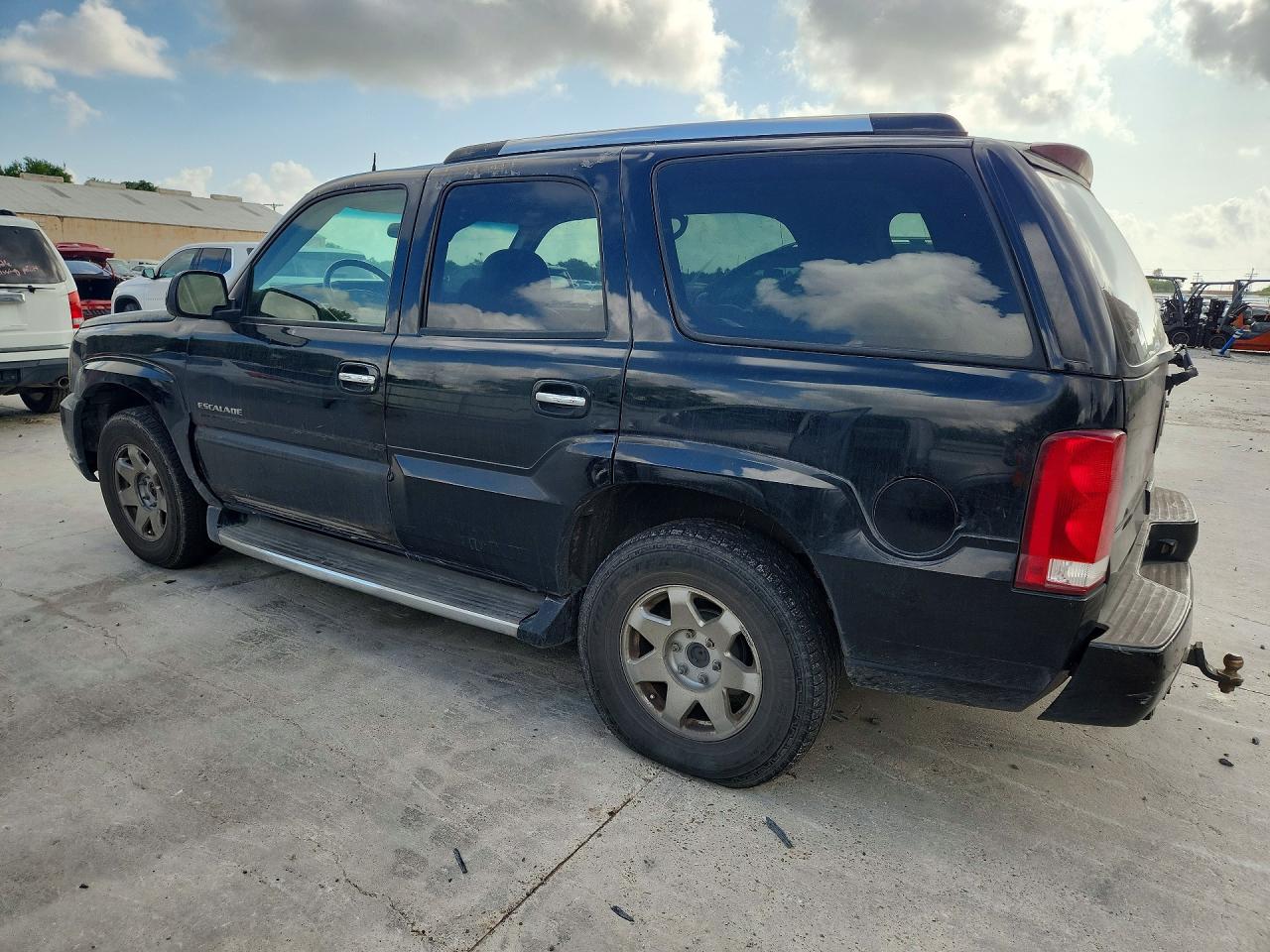 2004 Cadillac Escalade Luxury Черный vin: 1GYEK63N14R293798