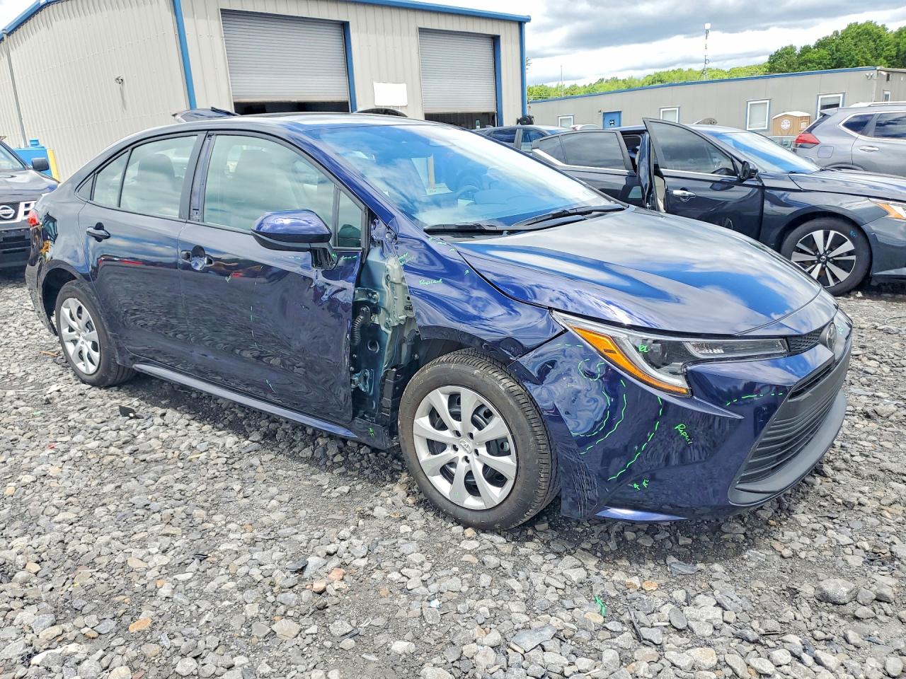 2026 Toyota Corolla Le Blue vin: 5YFB4MDE1TP392748