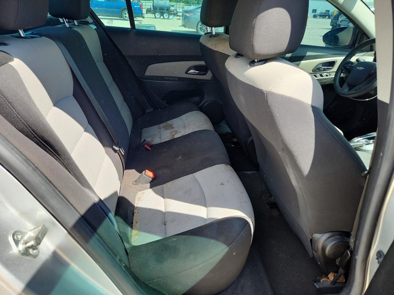 2015 Chevrolet Cruze Ls Серебряный vin: 1G1PA5SH7F7157321
