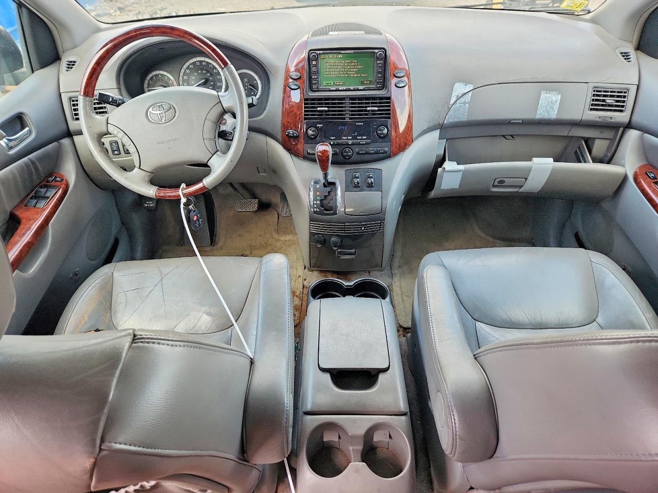 2005 Toyota Sienna Xle Limited 7 Passenger Red vin: 5TDBA22C95S044706