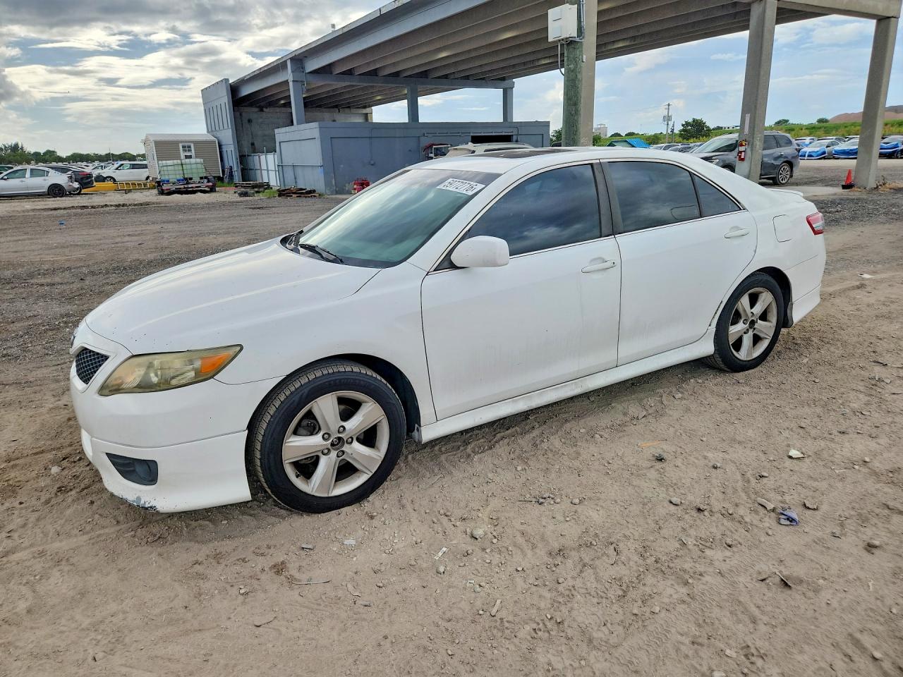 2010 Toyota Camry Se White vin: 4T1BF3EK7AU550577
