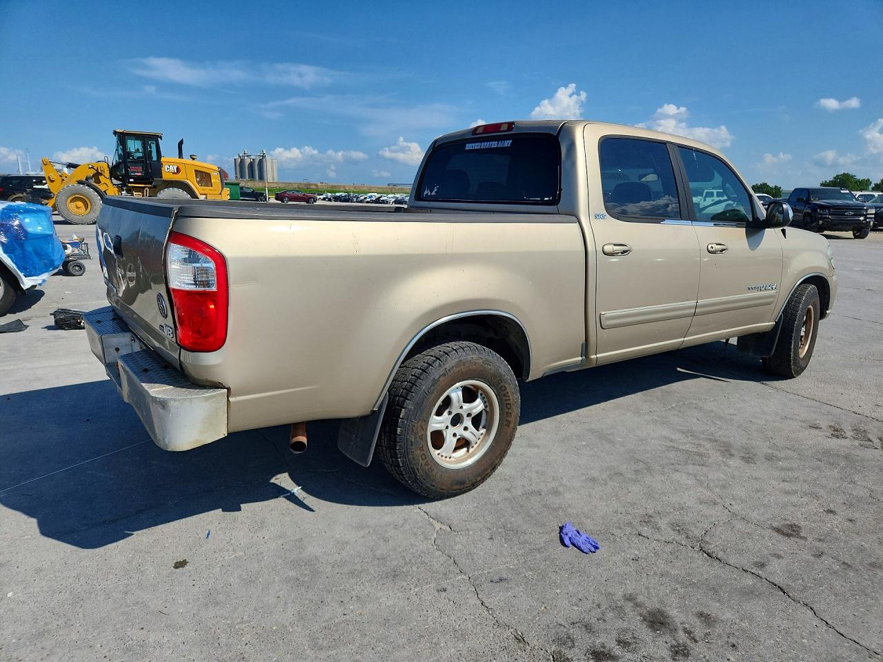 2004 Toyota Tundra Double Cab Sr5 Tan vin: 5TBET34114S447546