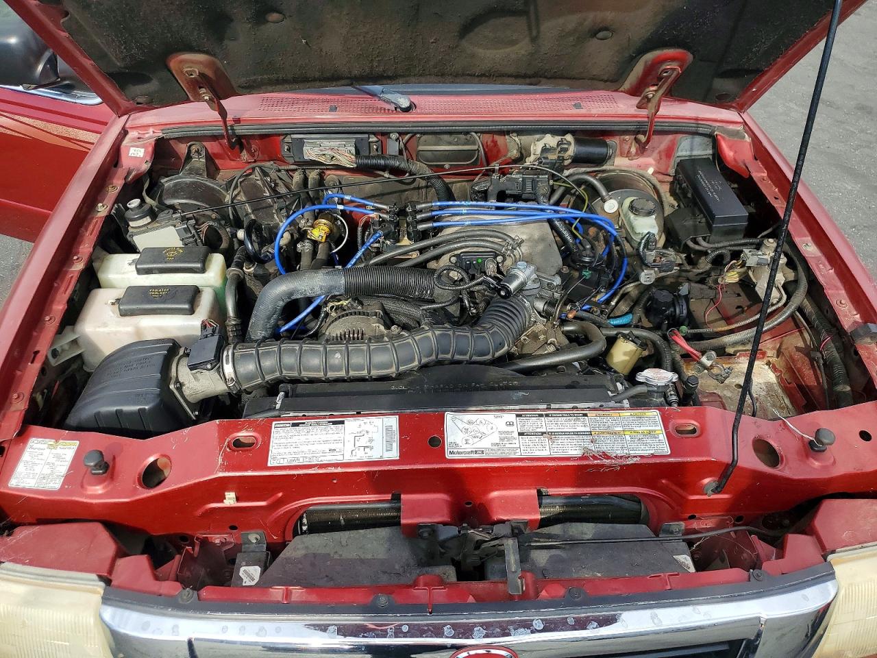 1998 Mazda B3000 Cab Plus Red vin: 4F4YR16U6WTM26086