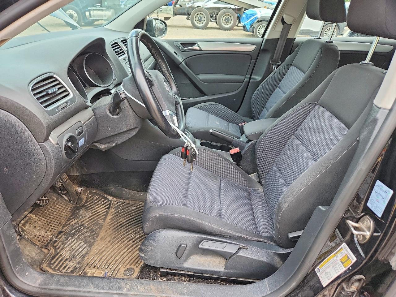2013 Volkswagen Golf Black vin: WVWNM7AJ1DW123786