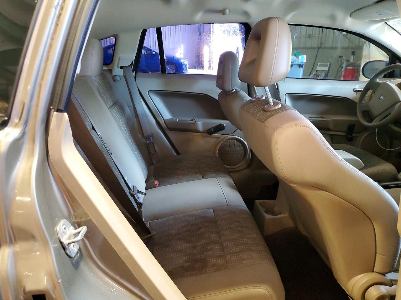 2008 Dodge Caliber Tan vin: 1B3HB28BX8D533073