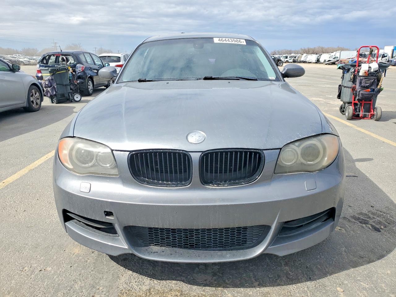 2009 Bmw 135 I Серый vin: WBAUC73569VK94851