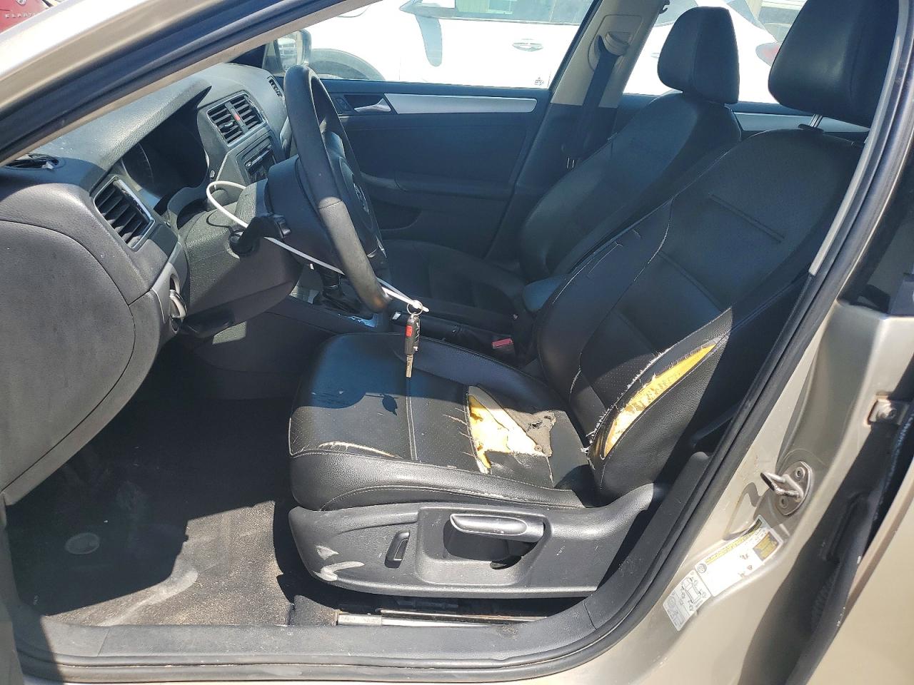 2013 Volkswagen Jetta Se Gold vin: 3VWDP7AJ1DM265328