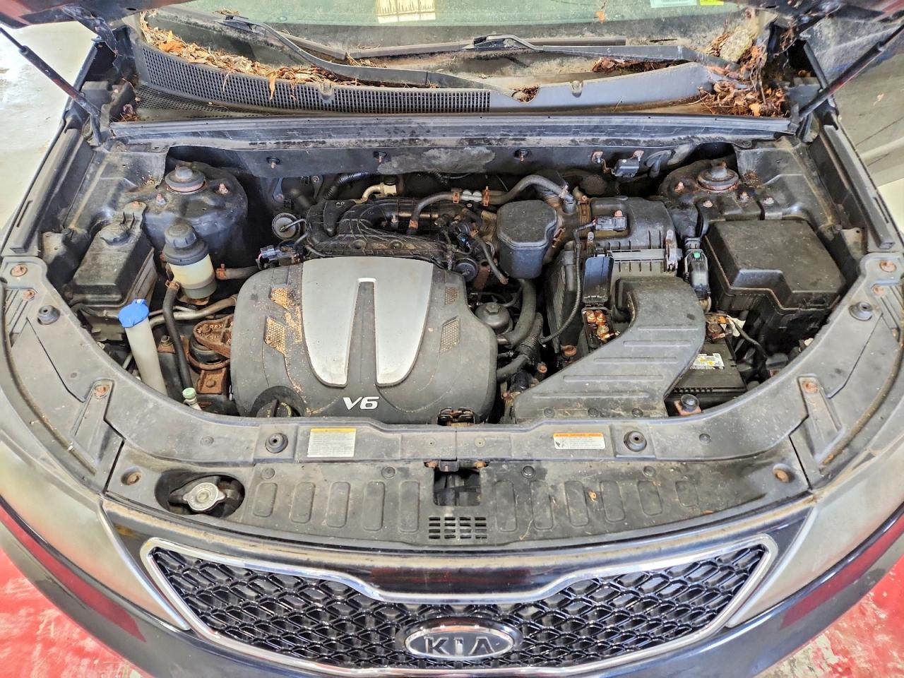 2011 Kia Sorento Sx Black vin: 5XYKWDA23BG160675