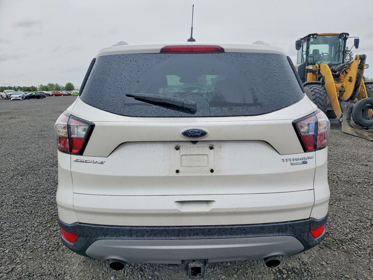 2017 Ford Escape Titanium White vin: 1FMCU9J90HUB61922