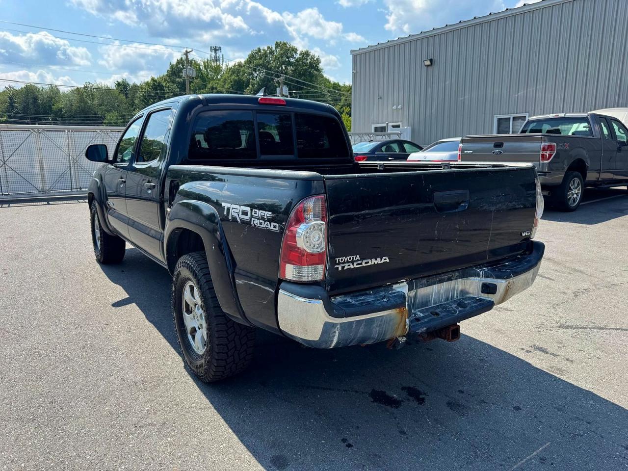 2015 Toyota Tacoma V6 Black vin: 3TMLU4EN3FM173207