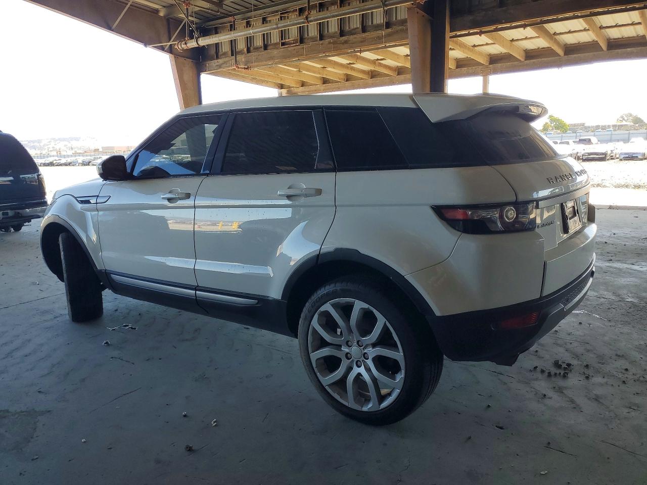 2015 Land Rover Range Rover Evoque Pure Plus White vin: SALVP2BG6FH034180