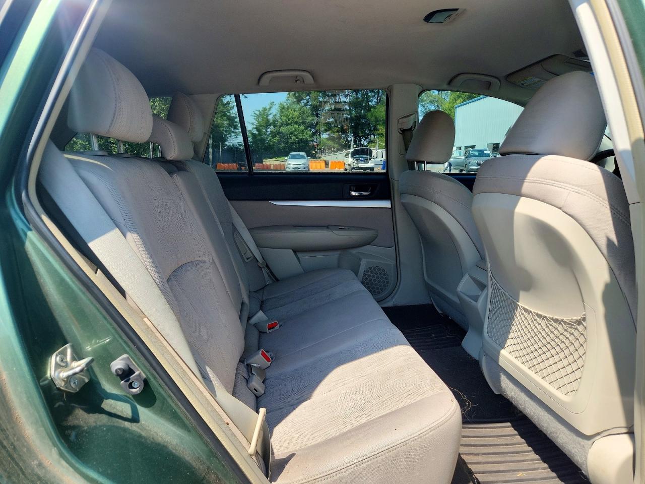 2013 Subaru Outback 2.5i Premium Green vin: 4S4BRCCC5D3288832