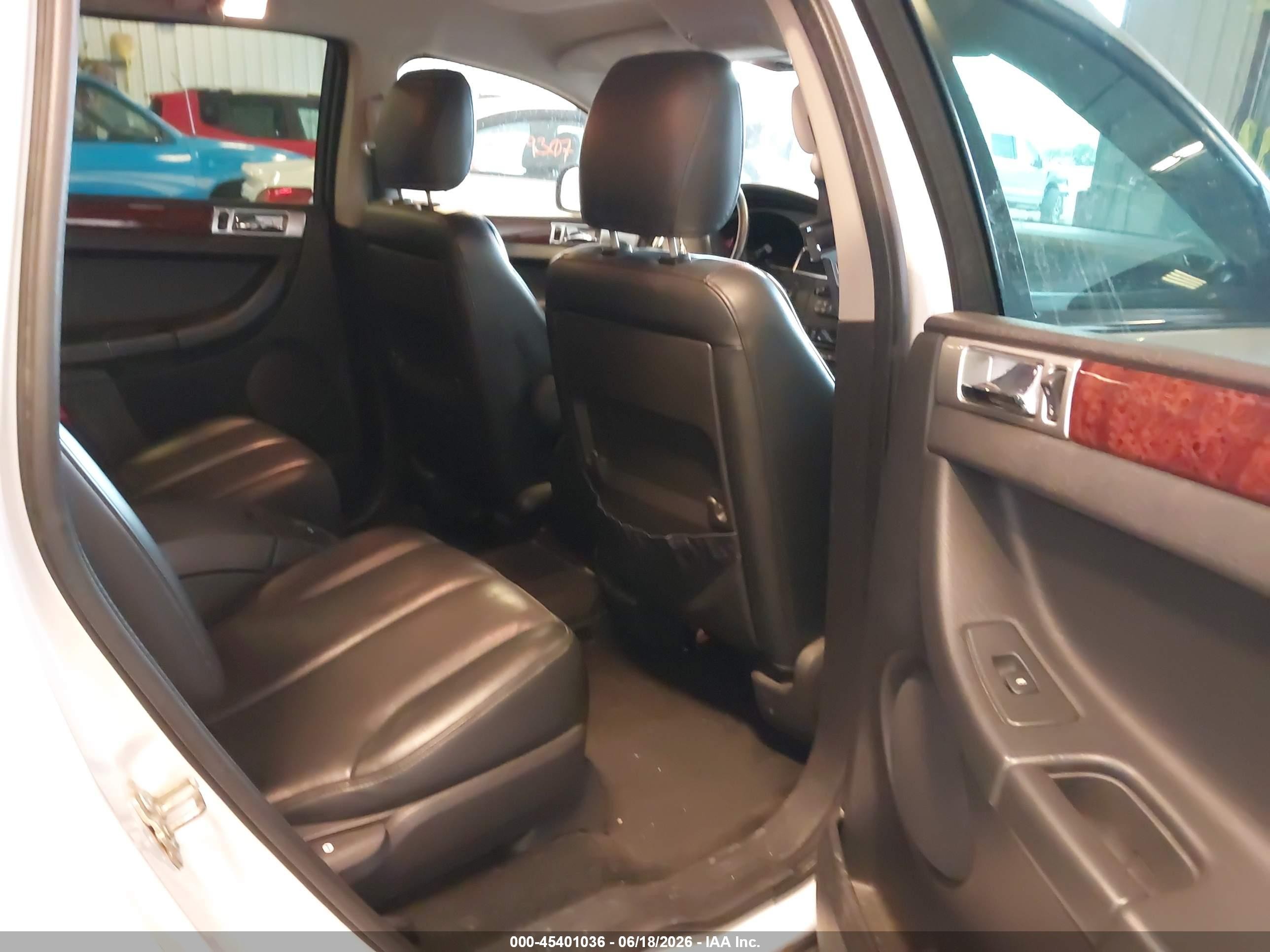 2006 Chrysler Pacifica Touring White vin: 2A4GF68406R898034