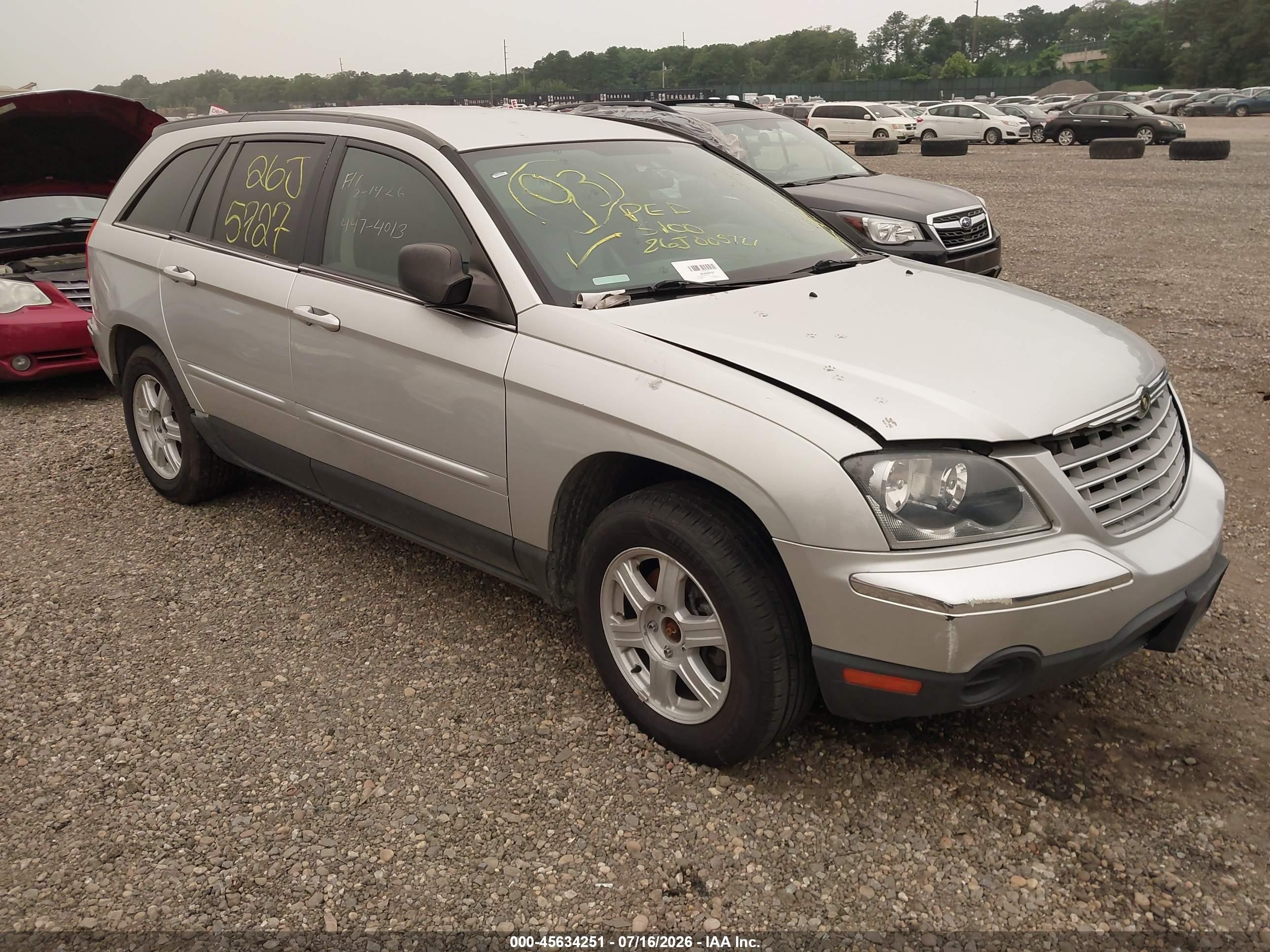 2006 Chrysler Pacifica Touring Silver vin: 2A4GF68416R722271