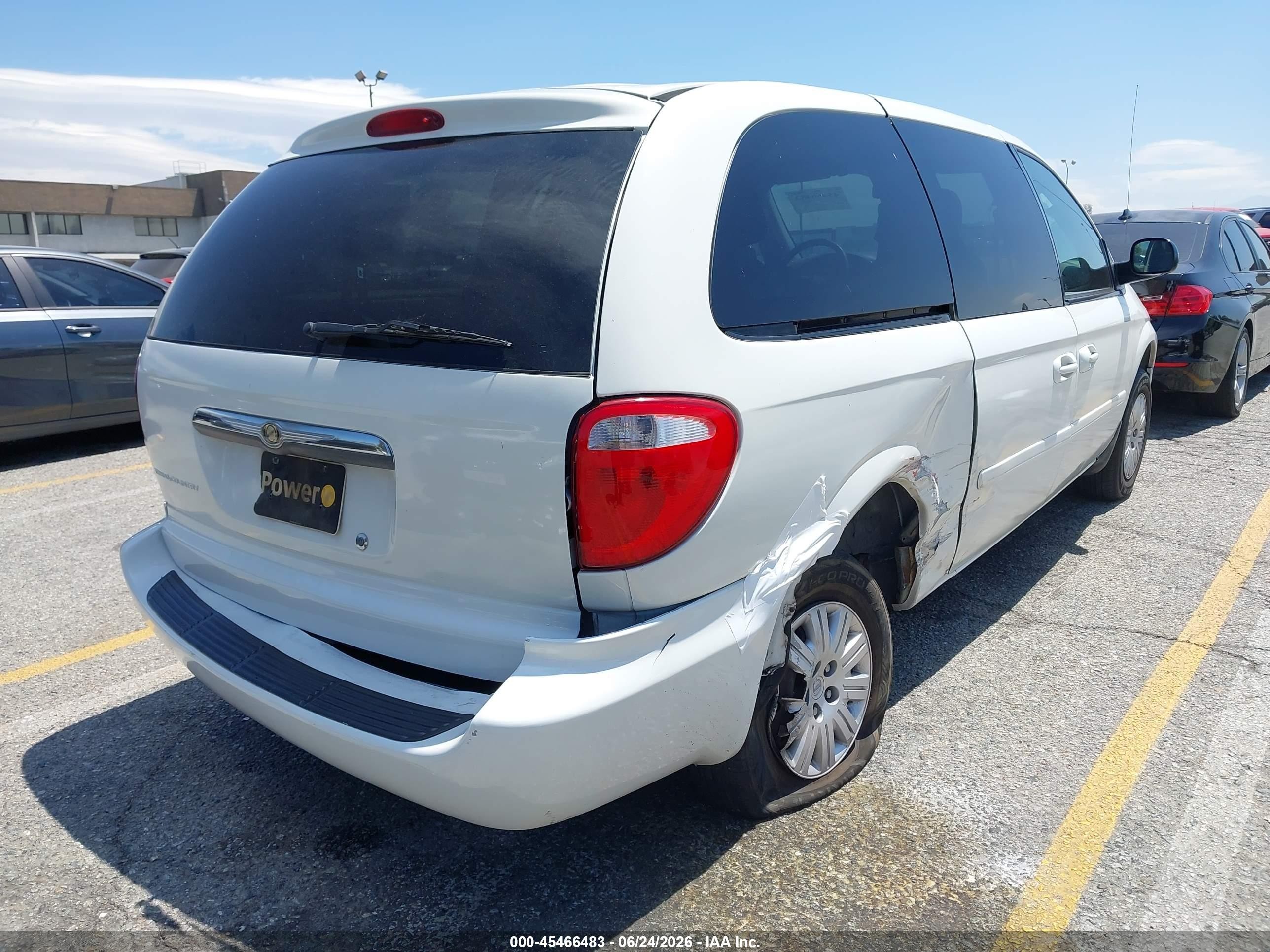 2006 Chrysler Town & Country Lx Белый vin: 2A4GP44R06R886825