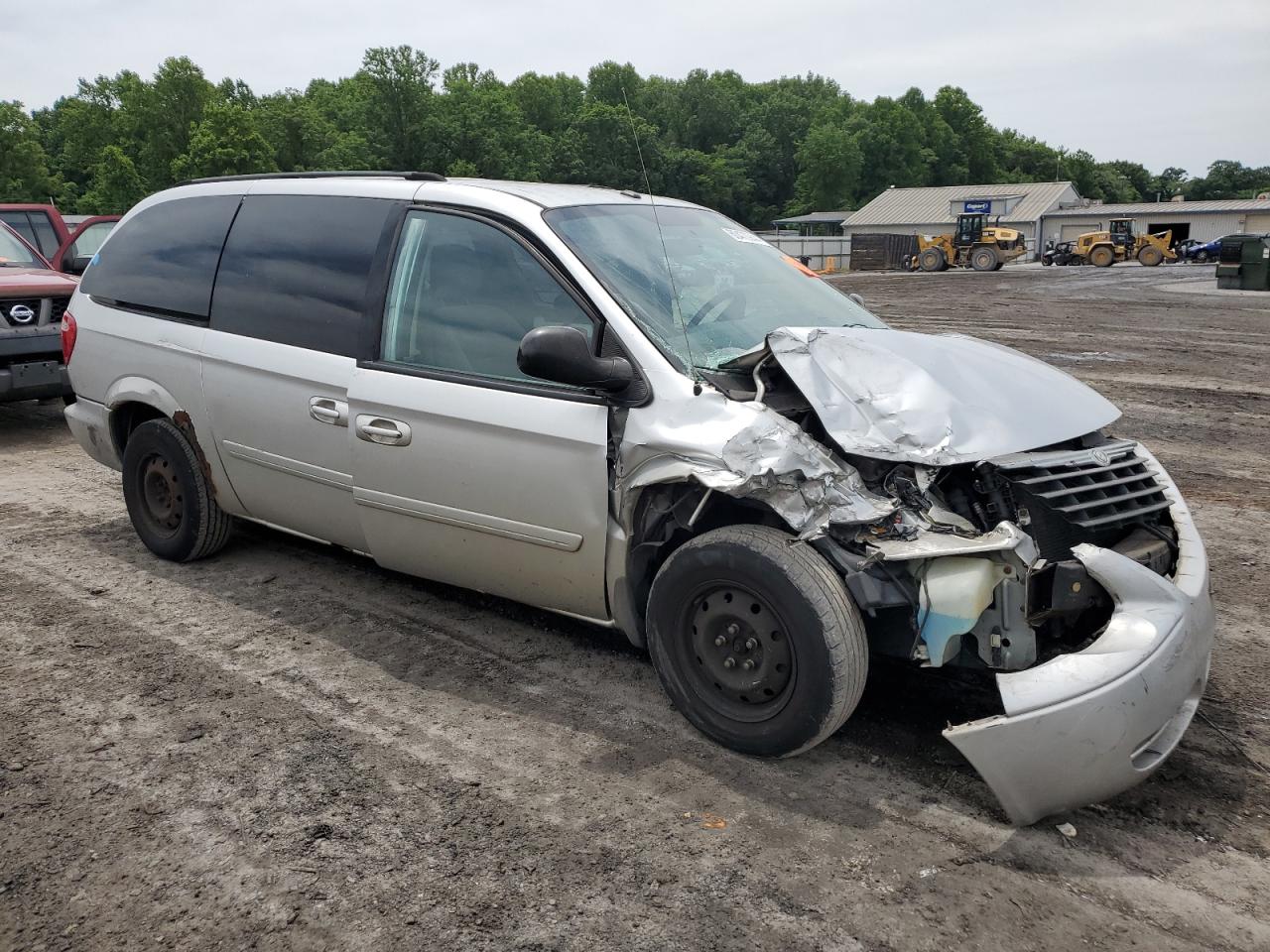 2007 Chrysler Town & Country Silver vin: 2A4GP44R27R298328