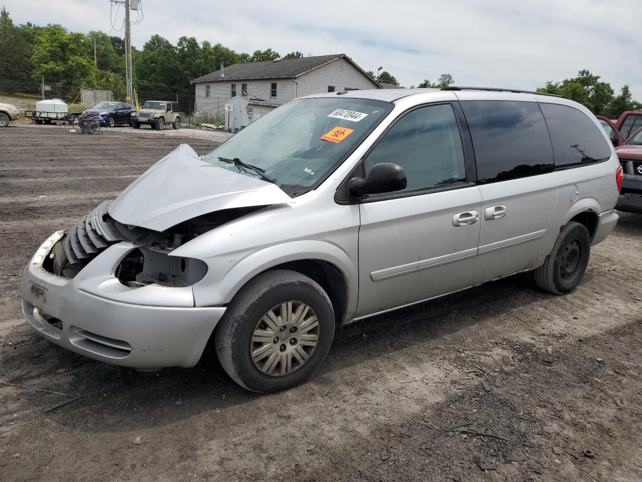 2007 Chrysler Town & Country Silver vin: 2A4GP44R27R298328