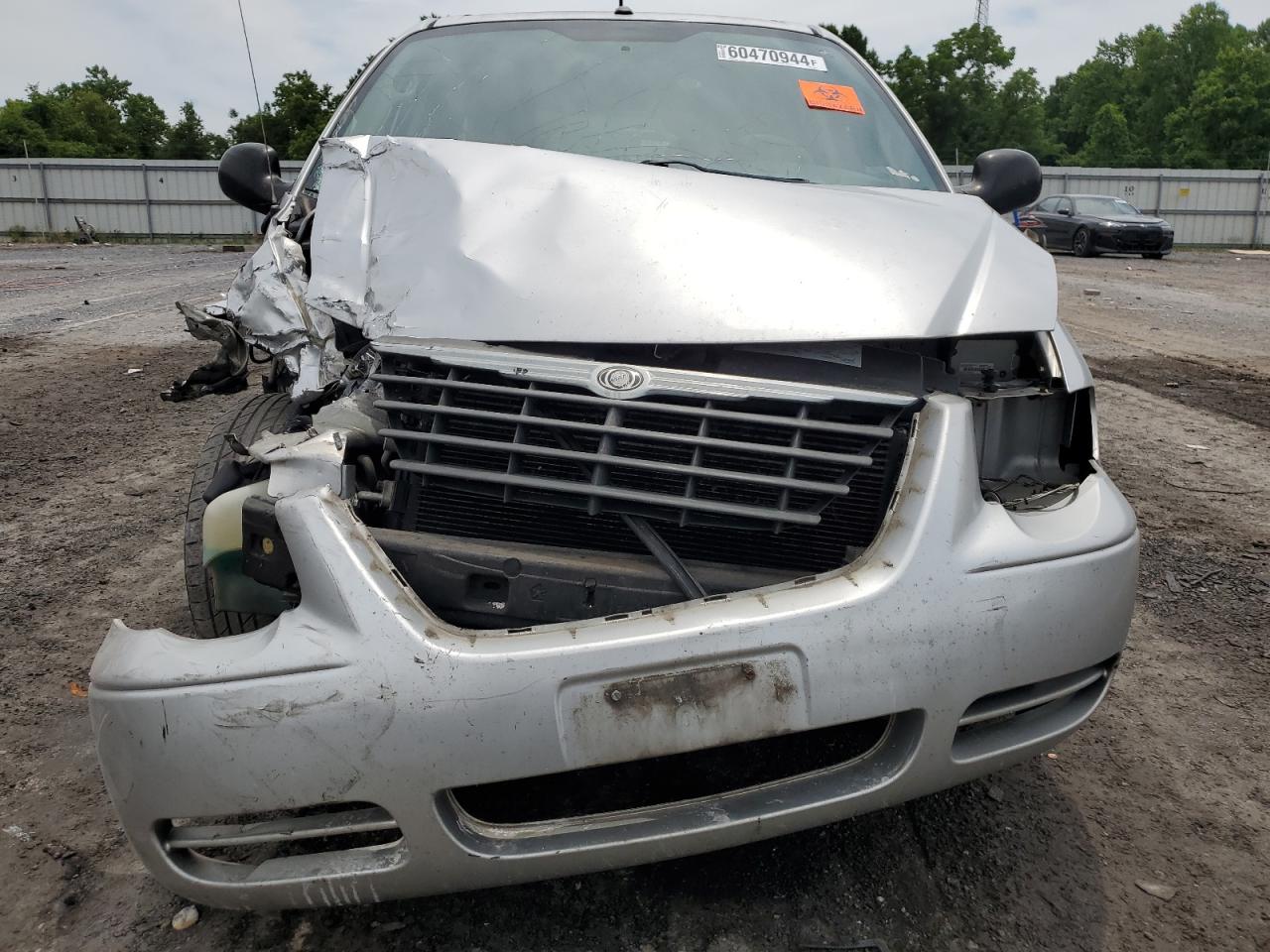 2007 Chrysler Town & Country Silver vin: 2A4GP44R27R298328