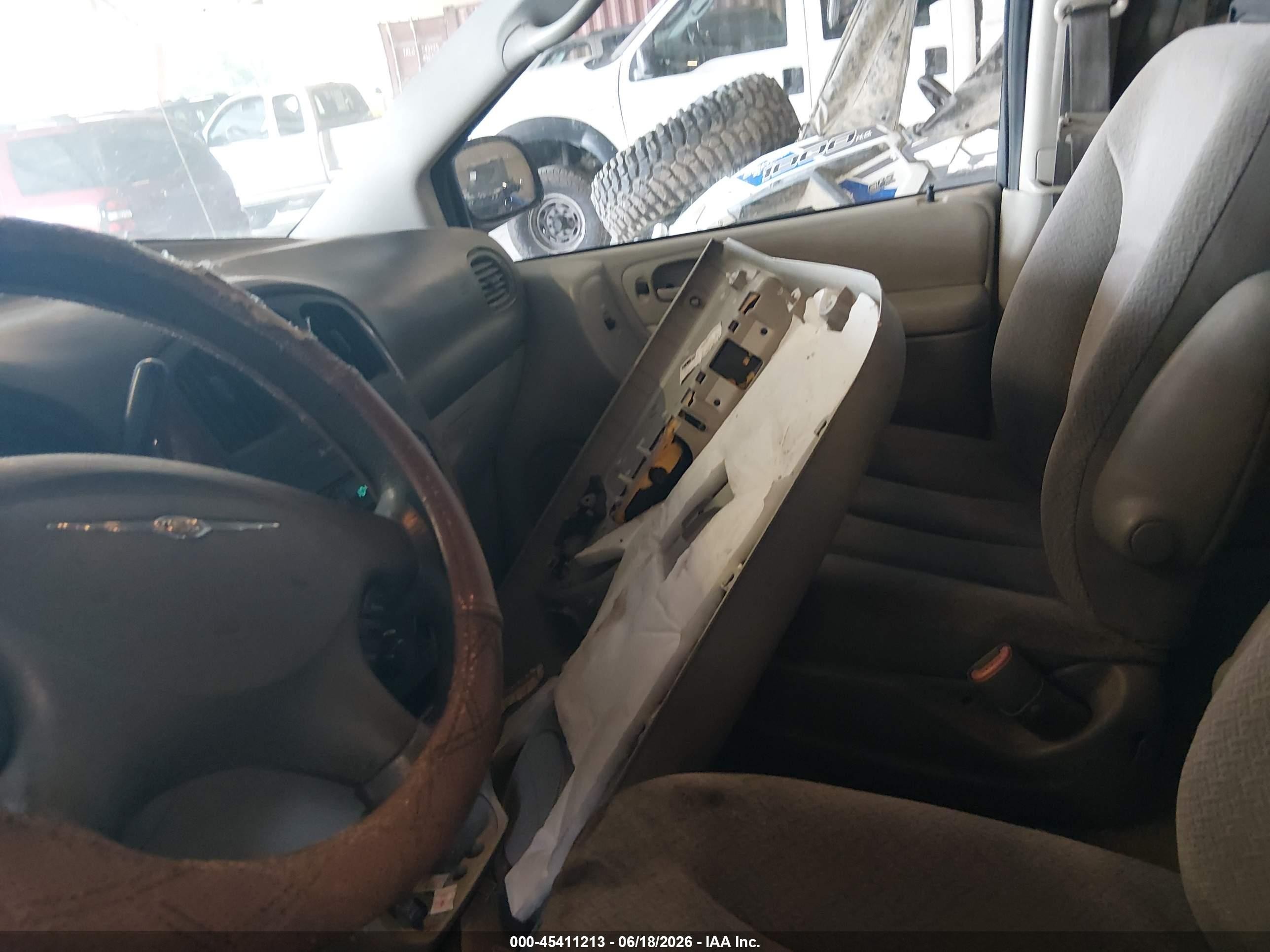 2006 Chrysler Town & Country Lx Gold vin: 2A4GP44R36R723490