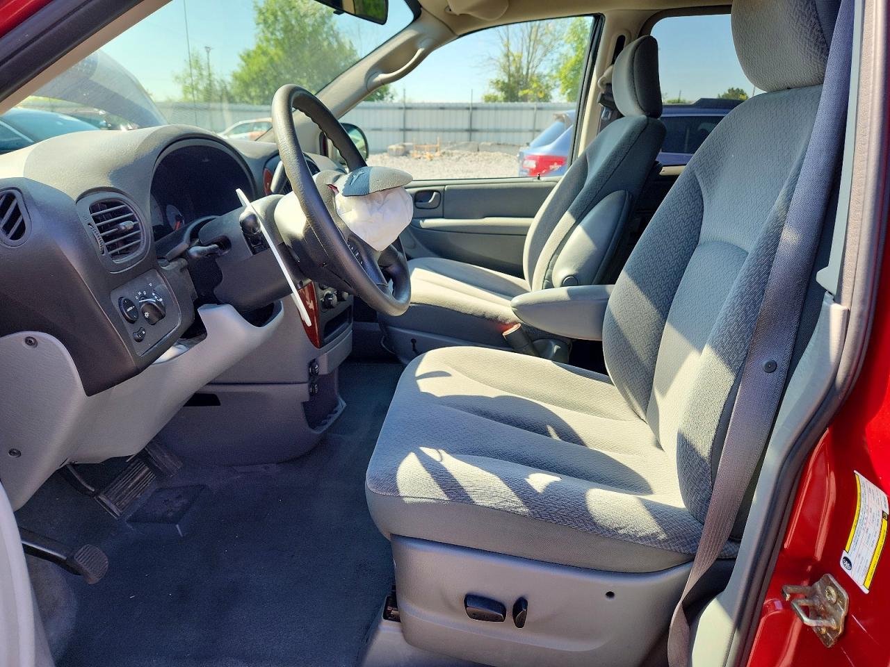 2006 Chrysler Town & Country Lx Красный vin: 2A4GP44R46R616044