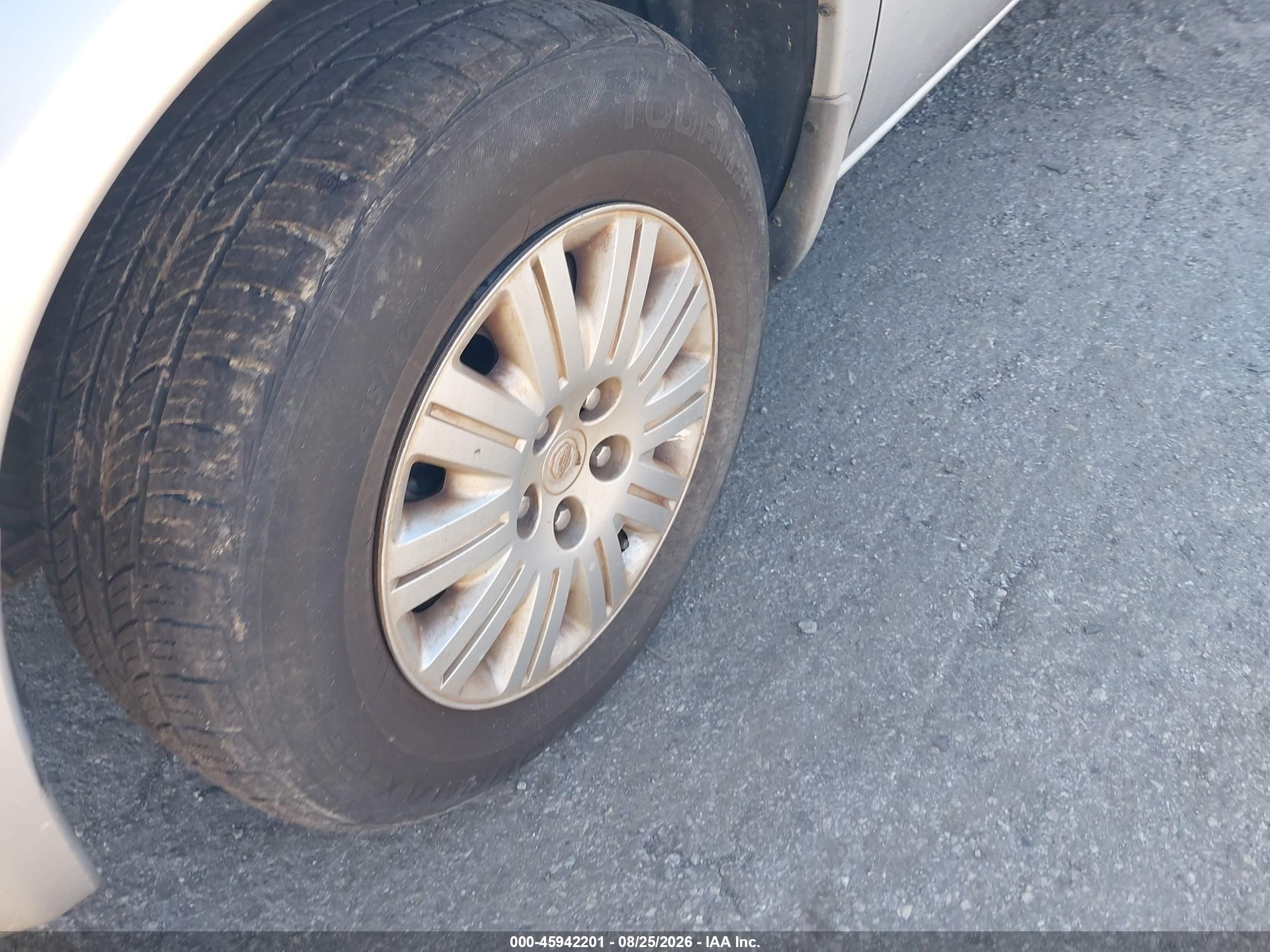 2006 Chrysler Town & Country Lx Серебряный vin: 2A4GP44R46R889694