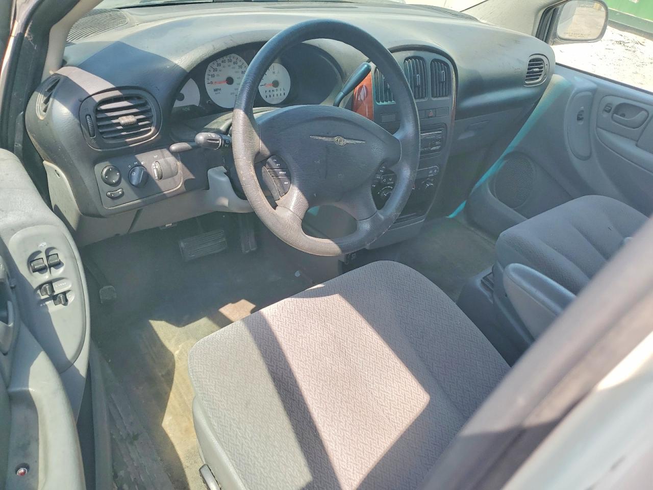 2007 Chrysler Town & Country Lx Белый vin: 2A4GP44R47R248157