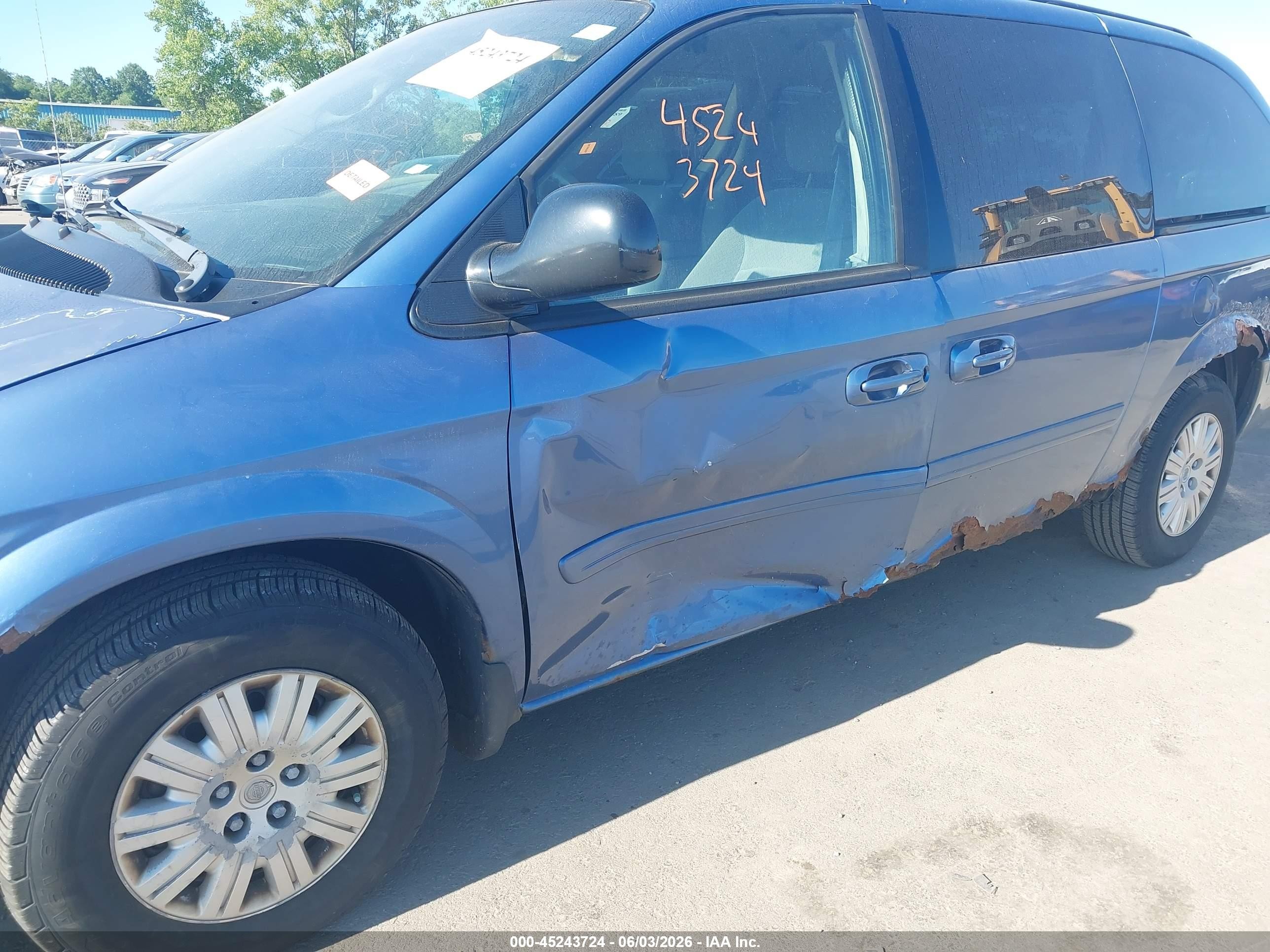 2007 Chrysler Town & Country Lx Blue vin: 2A4GP44R47R284995
