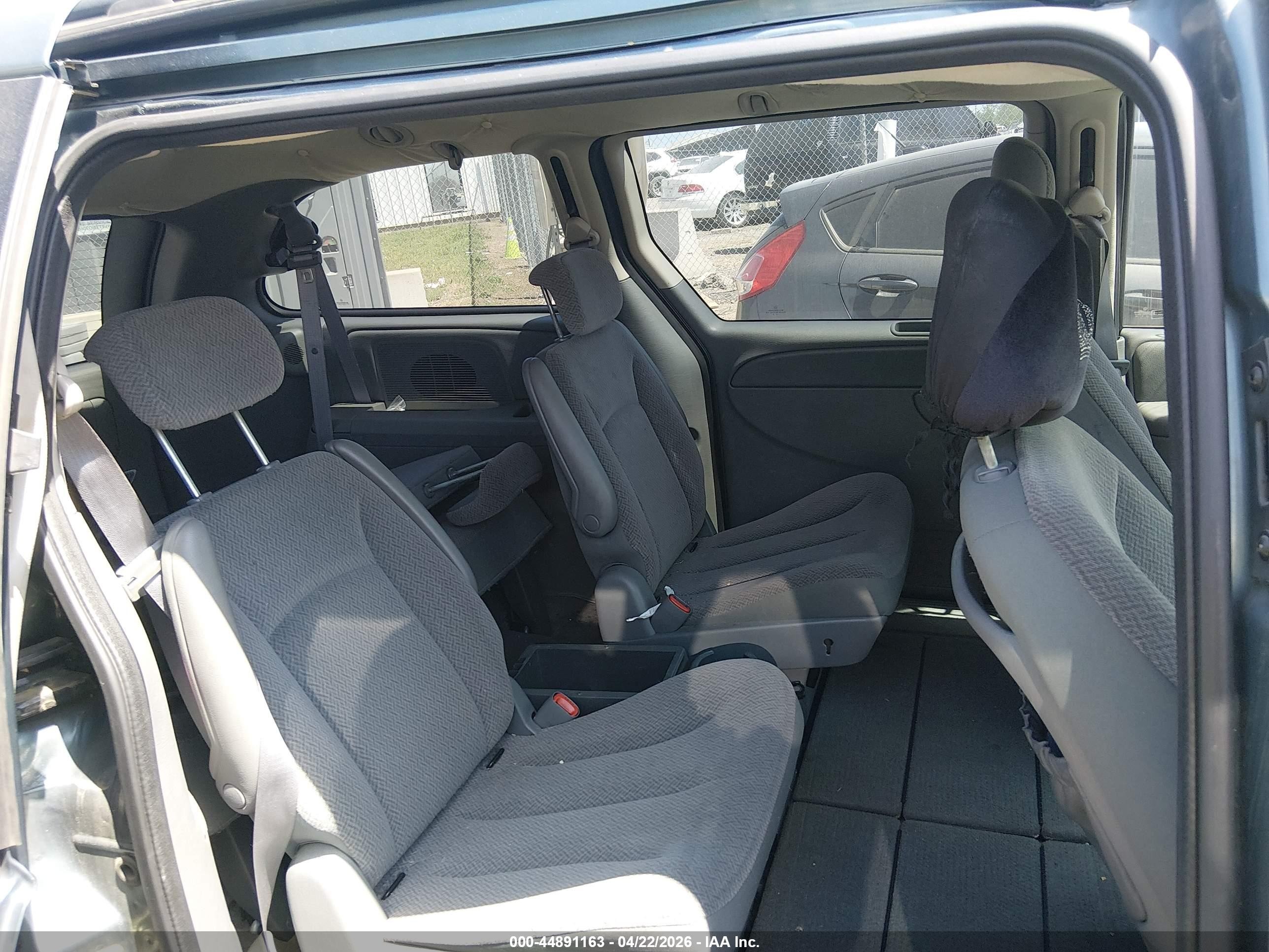 2007 Chrysler Town & Country Lx Light Blue vin: 2A4GP44R57R216916