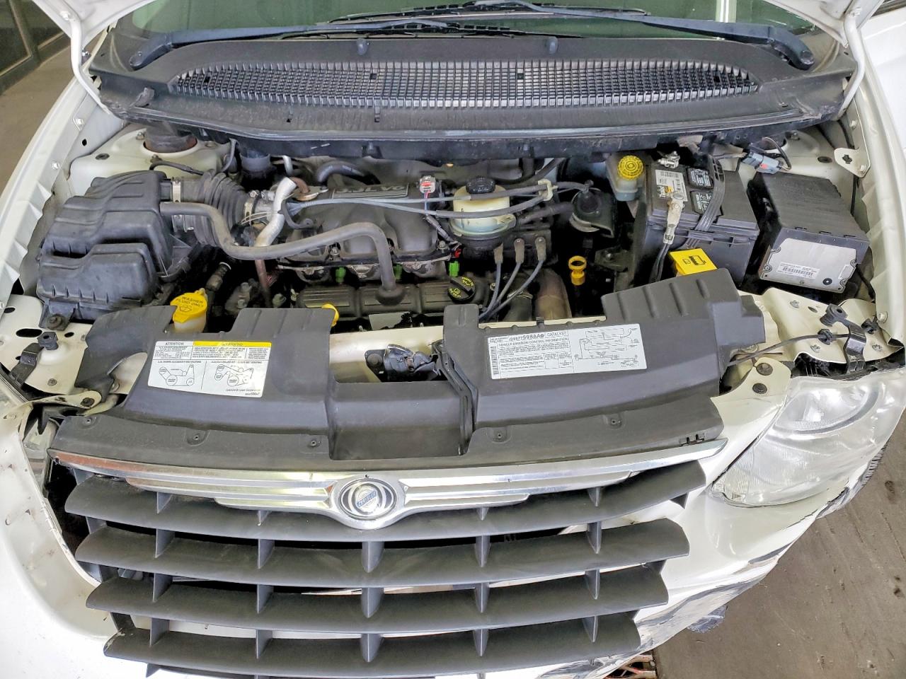 2007 Chrysler Town & Country Lx White vin: 2A4GP44R77R331369
