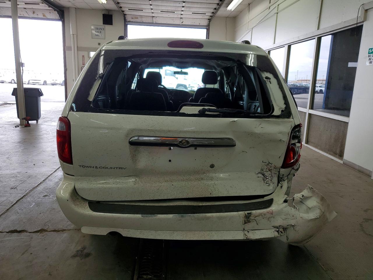 2007 Chrysler Town & Country Lx White vin: 2A4GP44R77R331369
