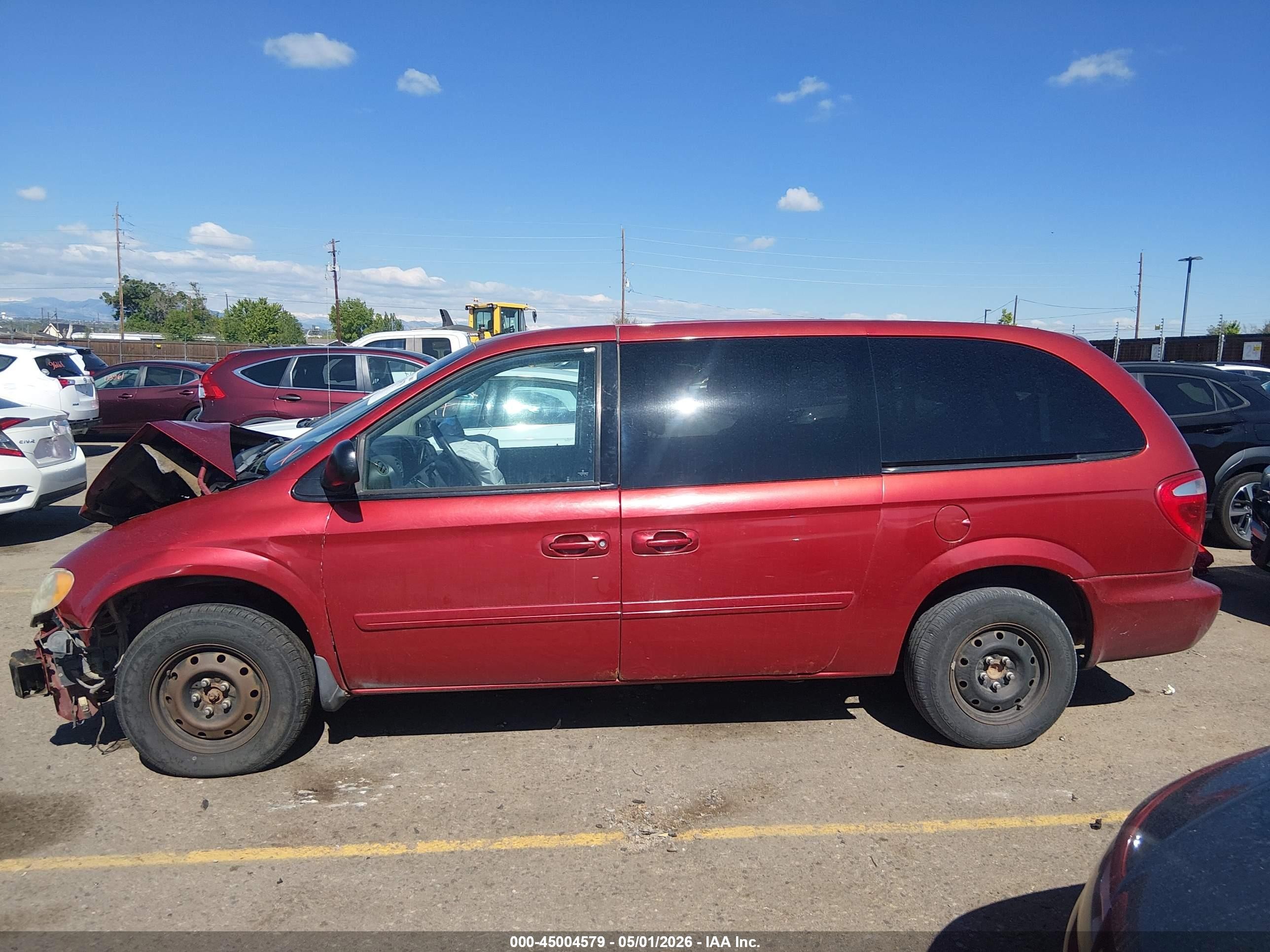 2007 Chrysler Town & Country Lx Red vin: 2A4GP44R87R161023