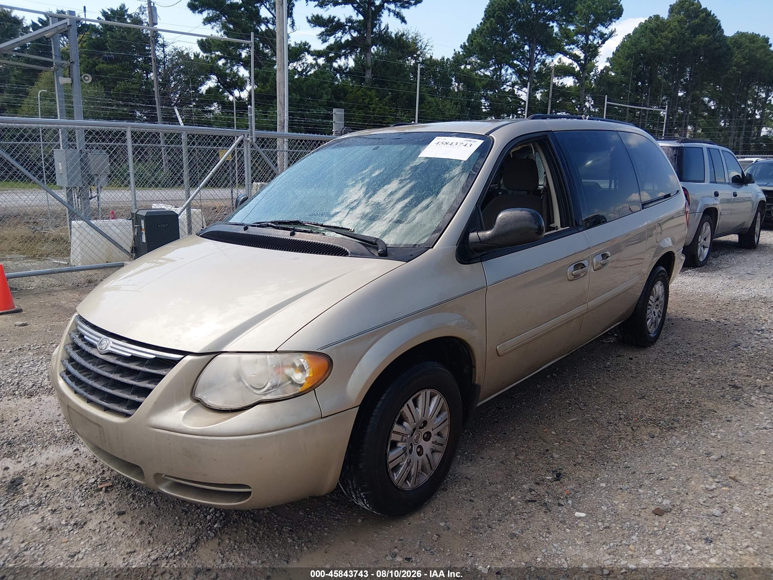 2007 Chrysler Town & Country Lx Gold vin: 2A4GP44R87R190215