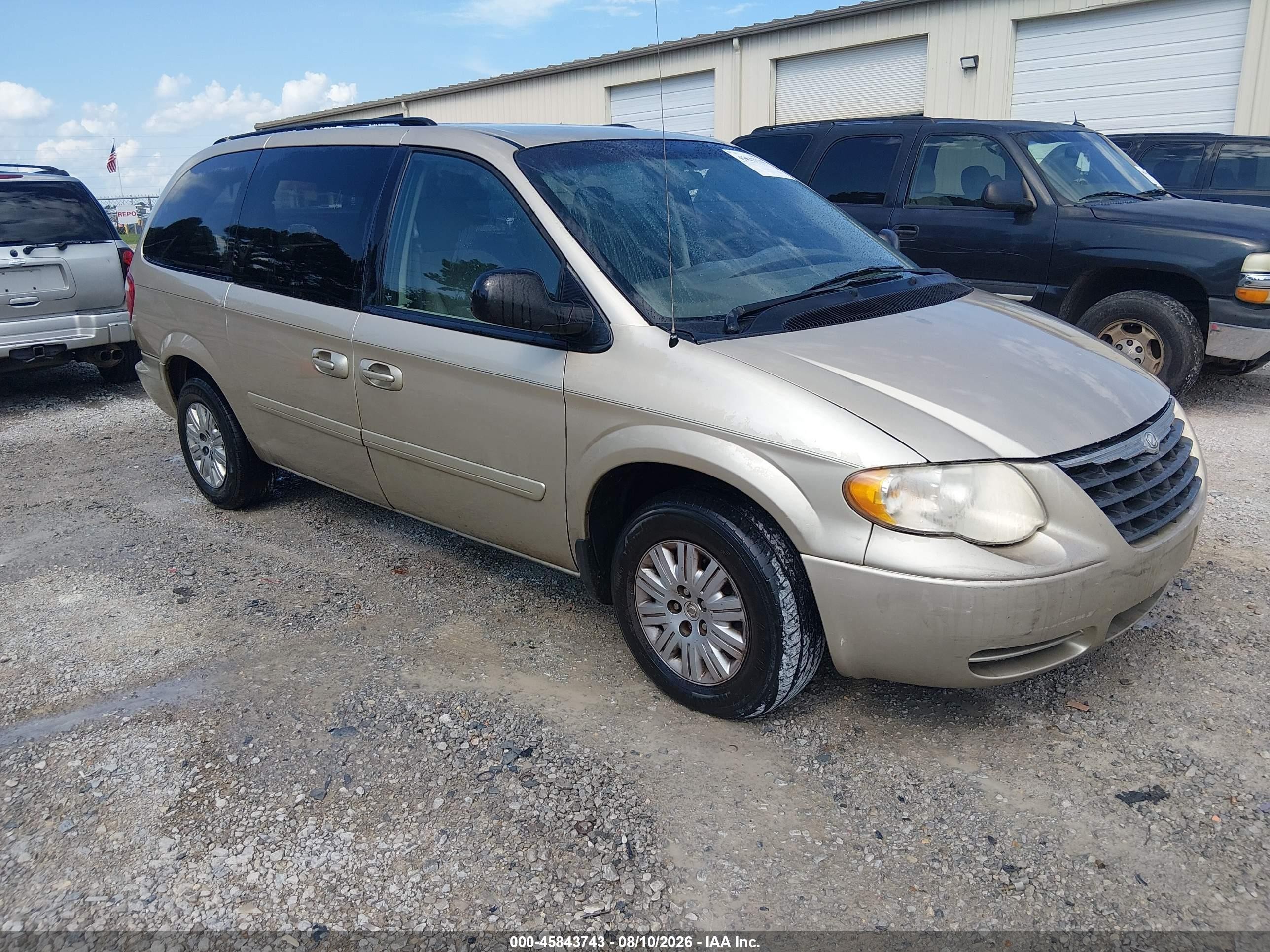 2007 Chrysler Town & Country Lx Gold vin: 2A4GP44R87R190215