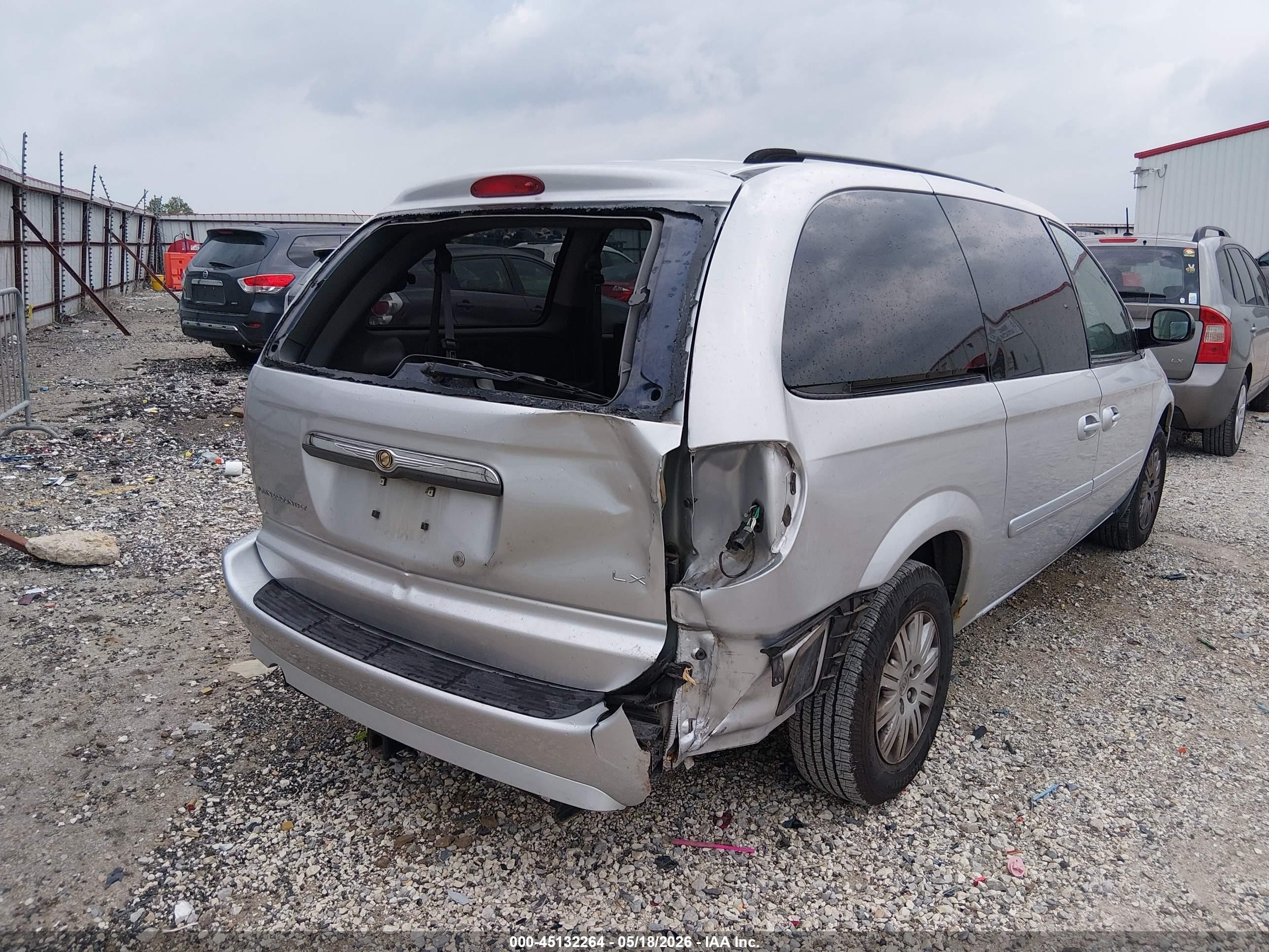 2007 Chrysler Town & Country Lx Silver vin: 2A4GP44R87R252597