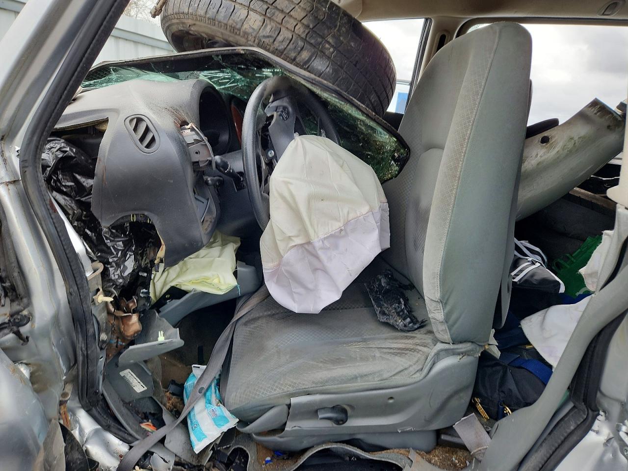 2007 Chrysler Town & Country Lx Silver vin: 2A4GP44R87R330859