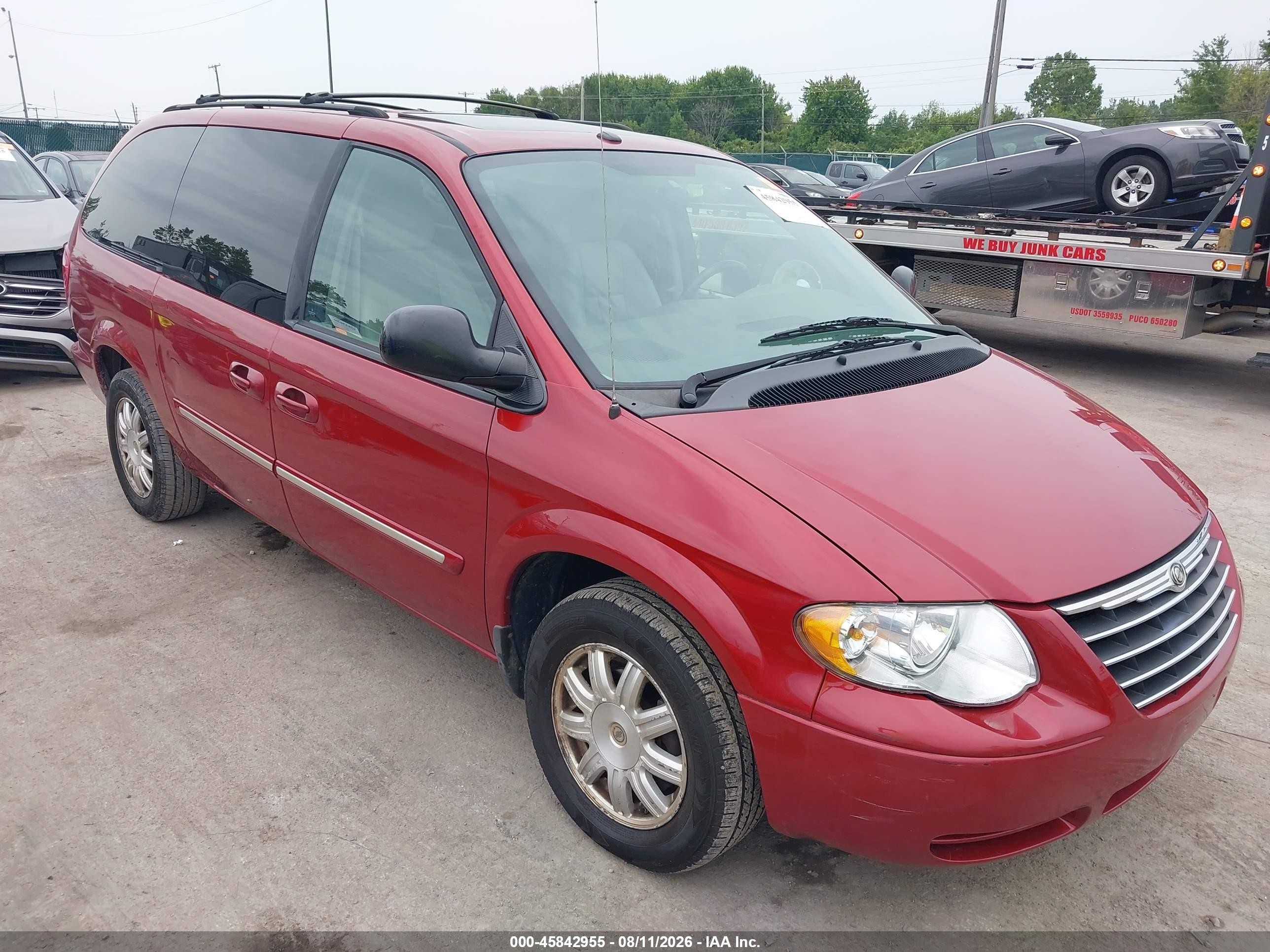 2006 Chrysler Town & Country Touring Красный vin: 2A4GP54L06R845399