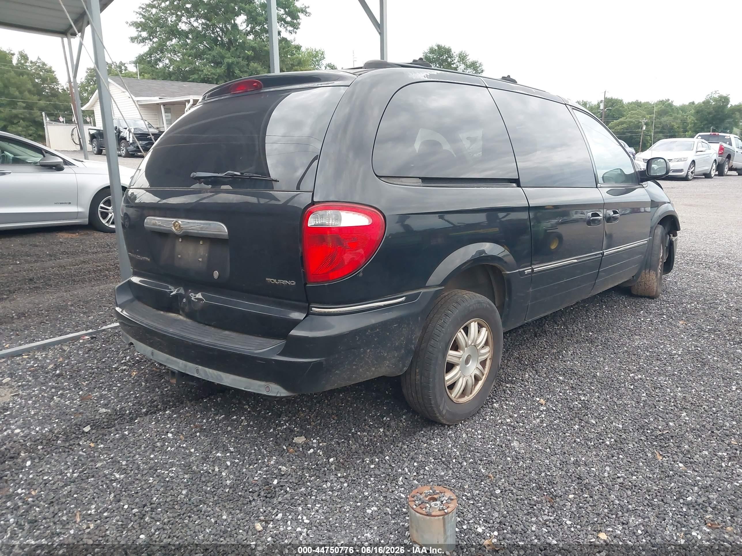 2006 Chrysler Town & Country Touring Black vin: 2A4GP54L16R670967
